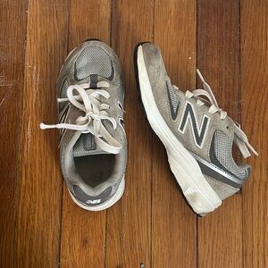 New Balance sneakers (Little Kids)